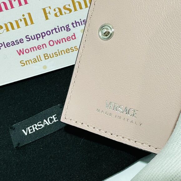 Versace Medusa Light Pink Silver Hardware Bifold Quilted Leather Wallet NWT $625 - Picture 7 of 7